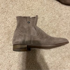 Frye & Co Brown Sarah Shorty Suede Ankle Bull On  Boots Size 7.5